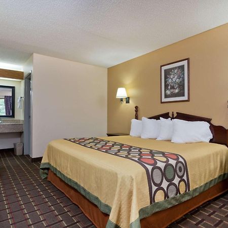 Super 8 By Wyndham Franklin Hwy 31 Hotel Exterior photo