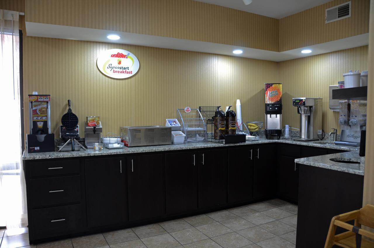 Super 8 By Wyndham Franklin Hwy 31 Hotel Exterior photo